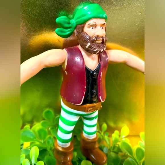 WHERE’S WALDO ? PIRATE VINTAGE 1991 COLLECTIBLE BENDABLE FIGURE MATTEL 5” - Picture 6 of 9